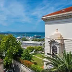 Casa de hóspedes Mariani Luxury In Center Split