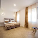 Mariani Luxury In Center 4*