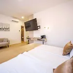 Mariani Luxury In Center