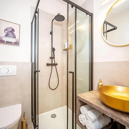 Mariani Luxury In Center Split