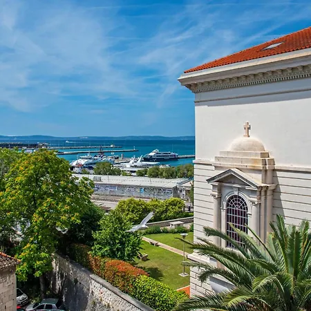 בית הארחה Mariani Luxury In Center ספליט