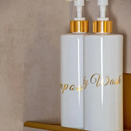 בית הארחה Mariani Luxury In Center